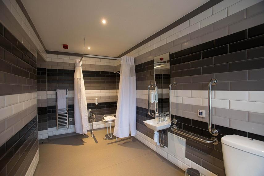 The Guildhall And Linen Exchange Wetherspoon 던펌린 외부 사진