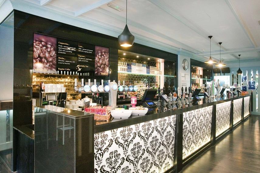 The Guildhall And Linen Exchange Wetherspoon 던펌린 외부 사진